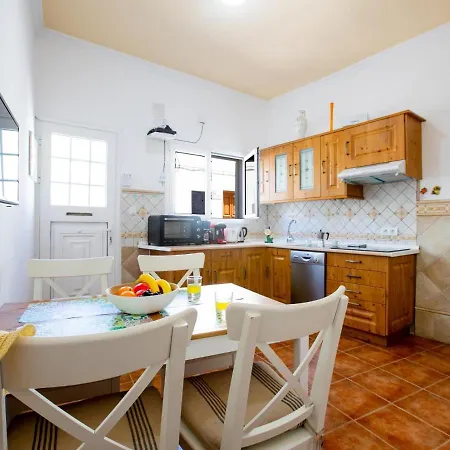 Casa Peter Cristianos *